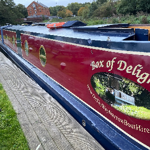 On the Wey Narrowboat Hire
